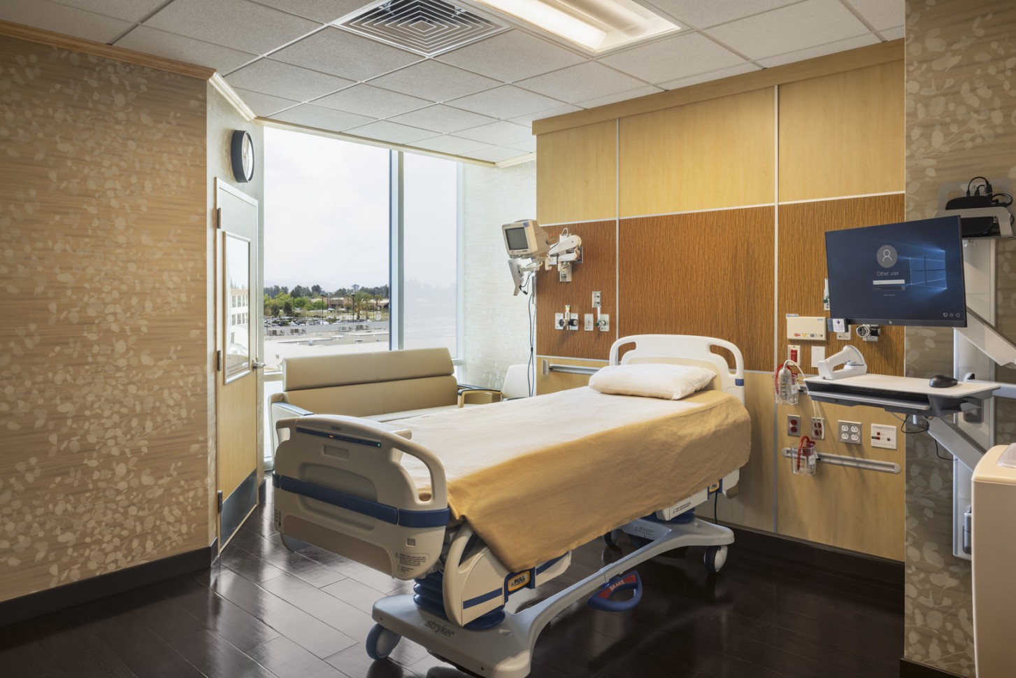 Clovis Community Medical Center New Patient Tower