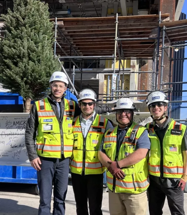 Topping Out zoomed in 